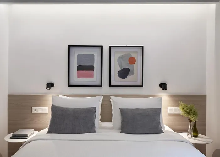 Parthenon Apartment